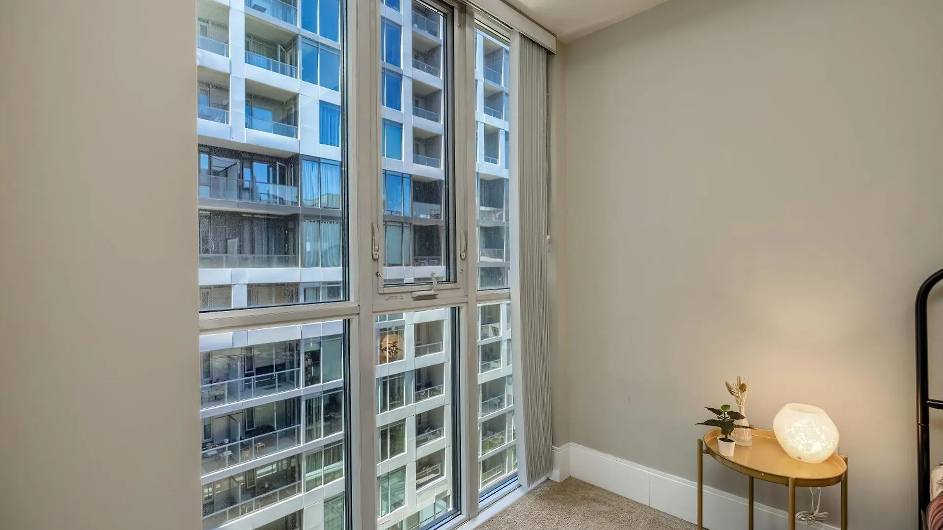 Condo In The Heart Of Downtown Toronto! 0*, Toronto