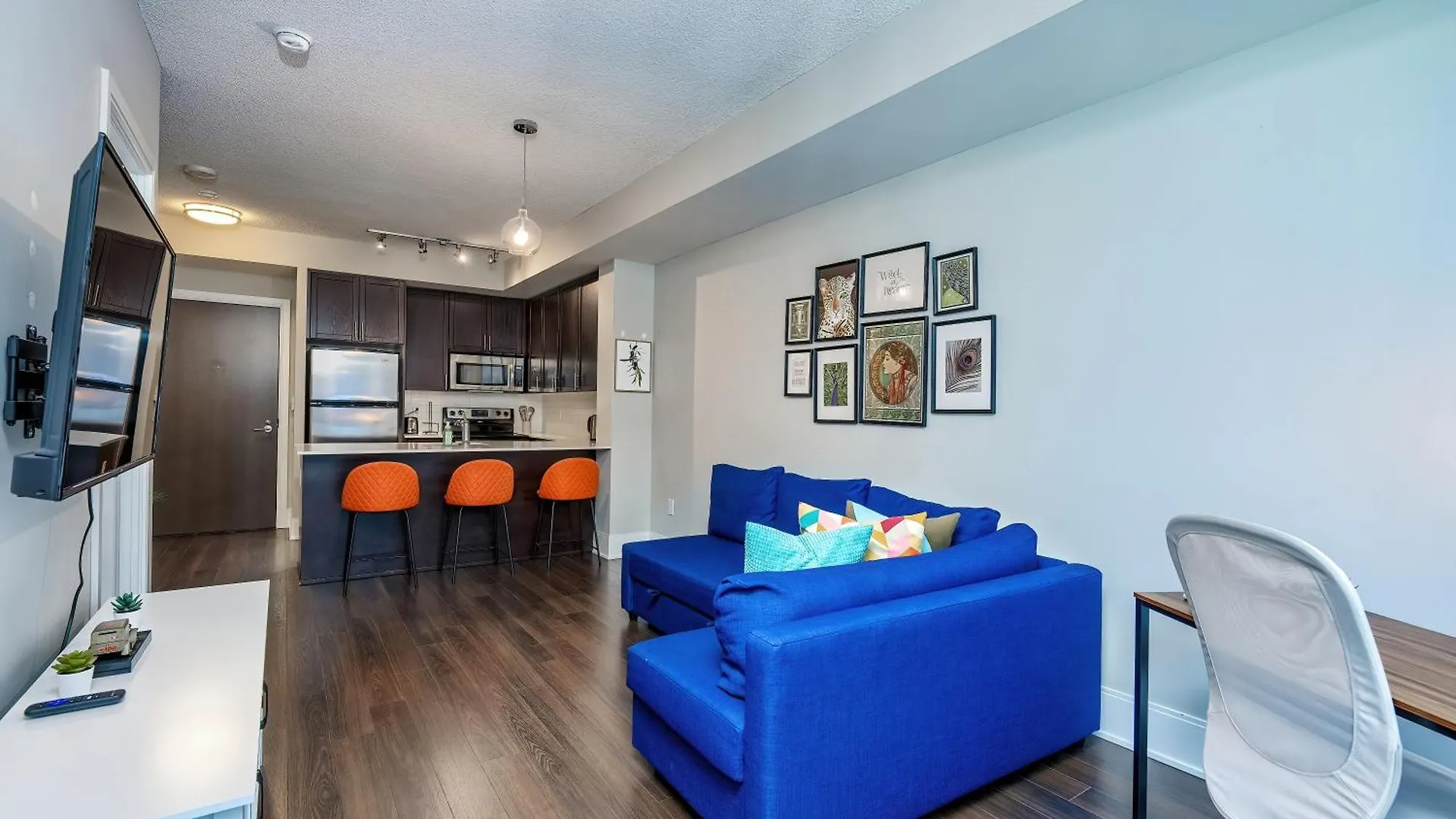 Condo In The Heart Of Downtown Toronto! Kanada