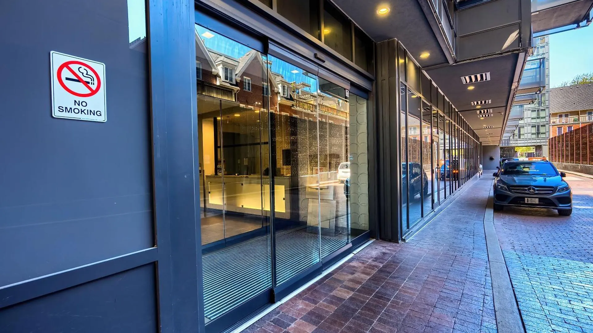Condo In The Heart Of Downtown Toronto! 0*, Toronto Kanada