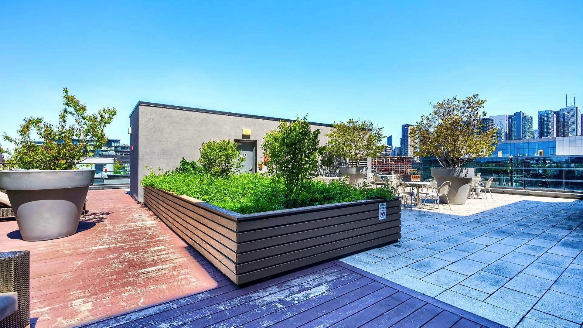 Condo In The Heart Of Downtown Toronto! Apartman